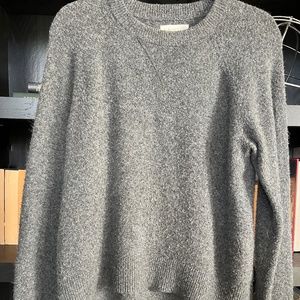 Lou & Grey Soft Fuzzy Sweater Gray M